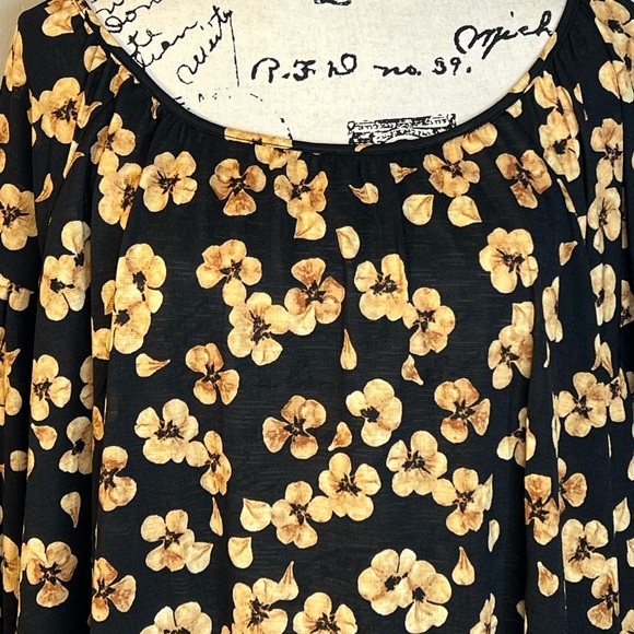 AVA & VIV BLACK FLORAL BLOUSE SZ 3X NWT - Picture 3 of 7